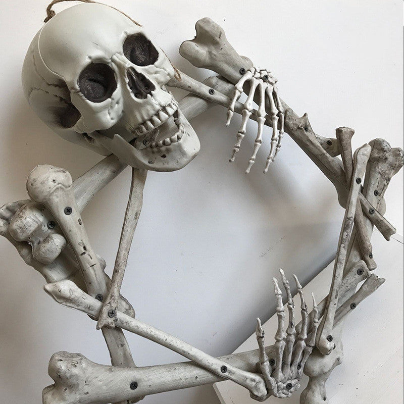 Halloween Skull & Skeleton Garland